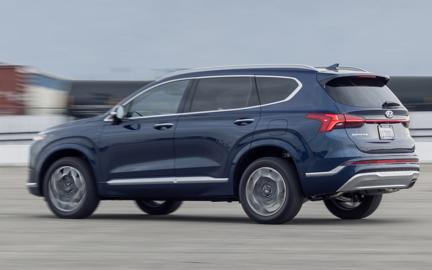 Comparison Hyundai Santa Fe Calligraphy 2.5T 2021 vs Kia EV9